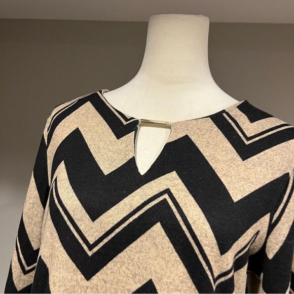 Racers long sleeve zig zag print a-line sweater dress size M Medium - Picture 2 of 12